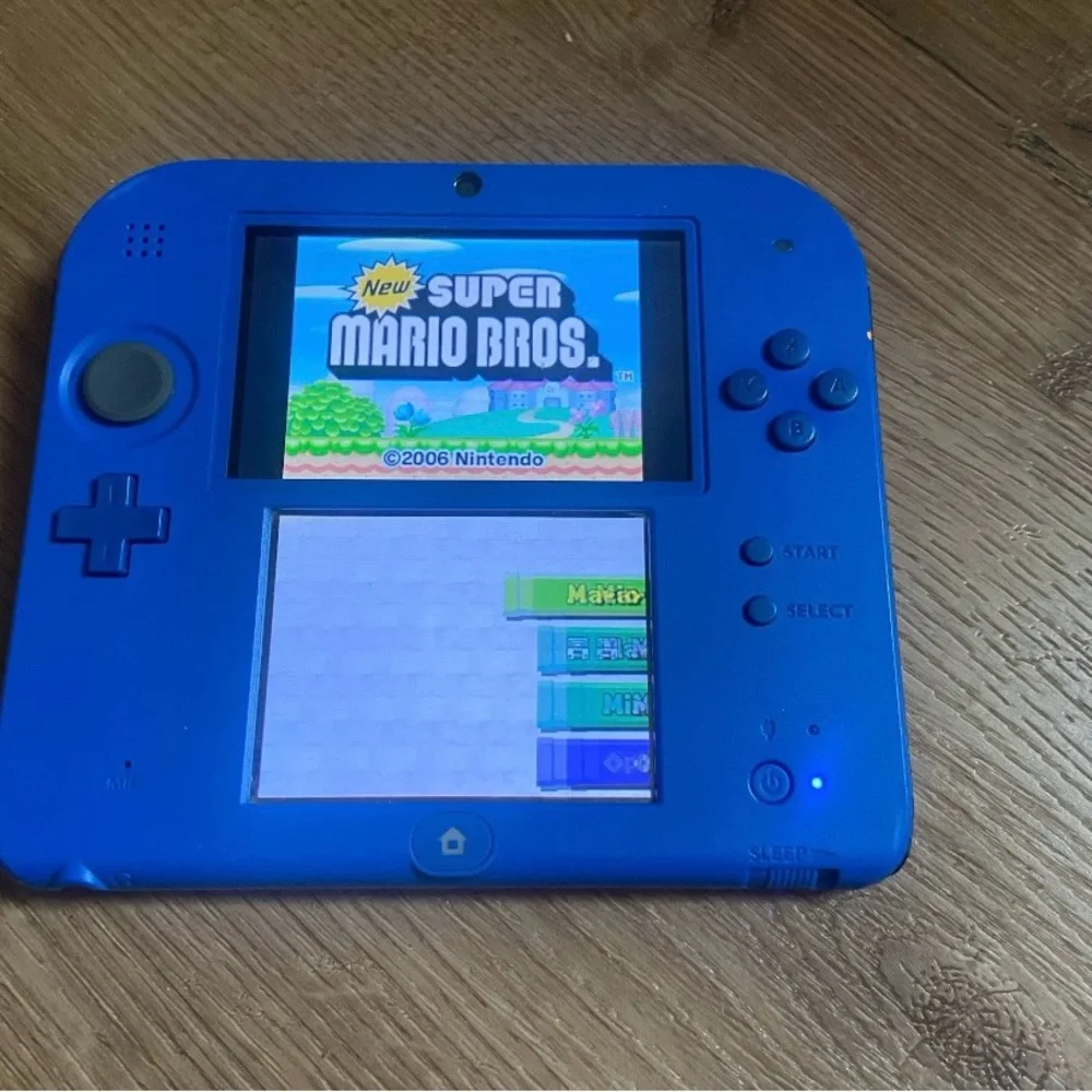 Nintendo 2DS Handheld Game Console FTR-001 Electric Blue Charger Mario 6 Games